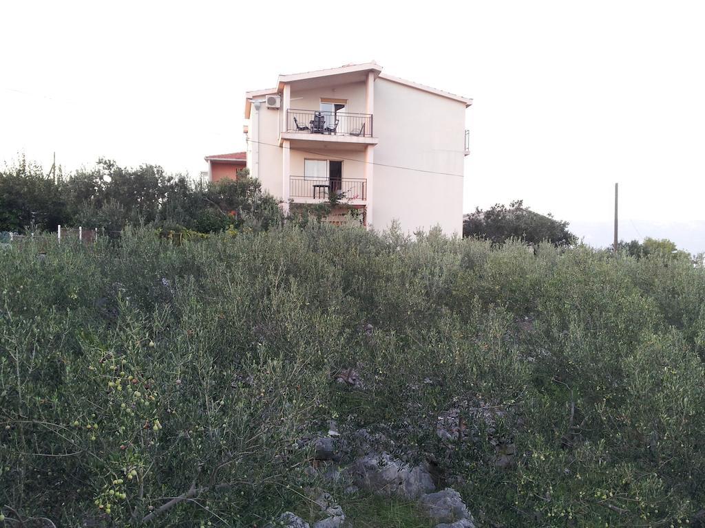 Apartments Jelica スラティネ エクステリア 写真